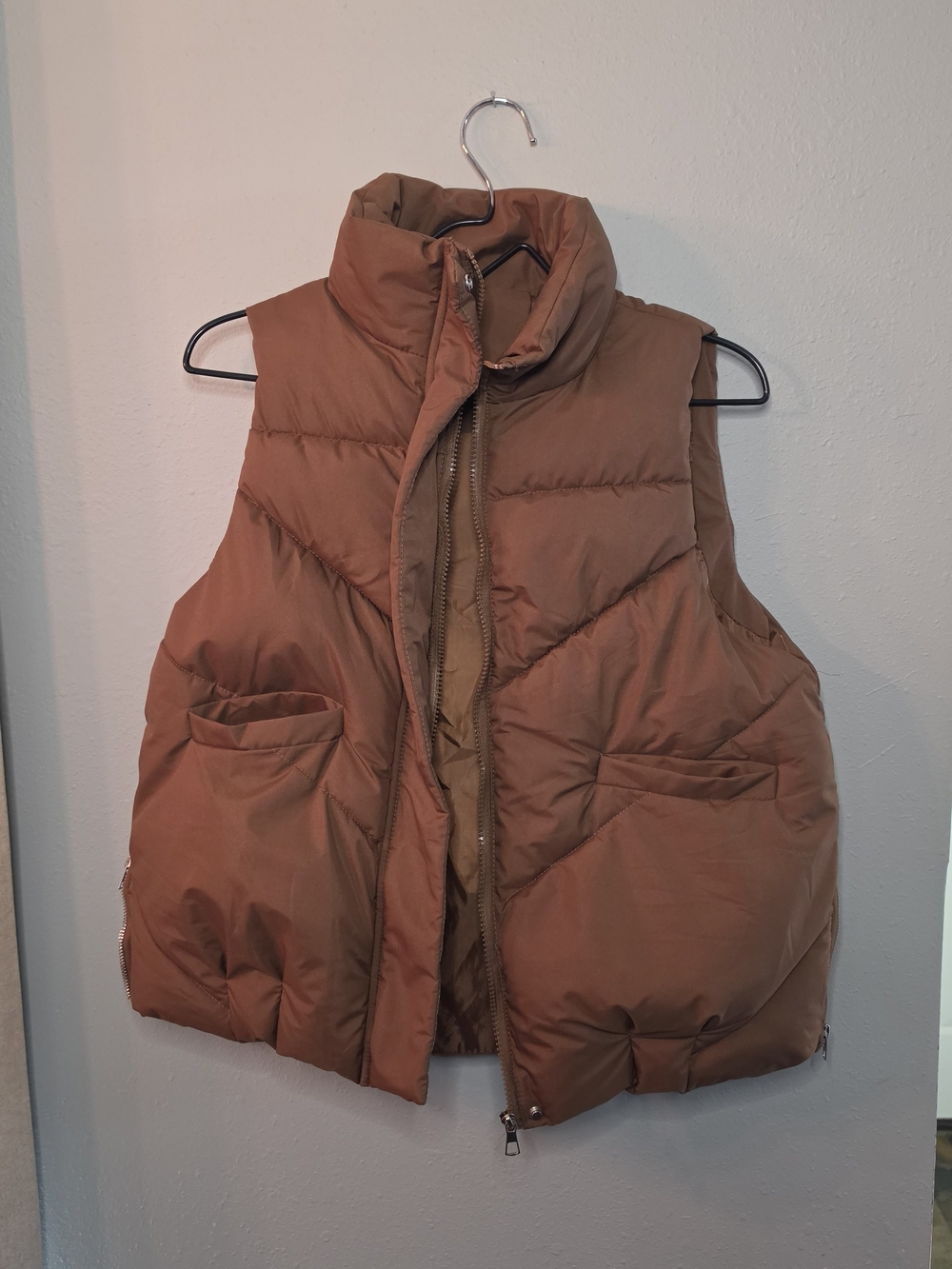 Lululemon Brown Insulated Puffer Vest Women's Size 10 High Neck Zip Pockets